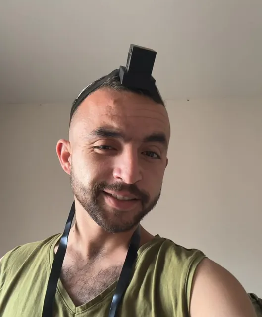 רגעים ממיזם קשר של תפילין