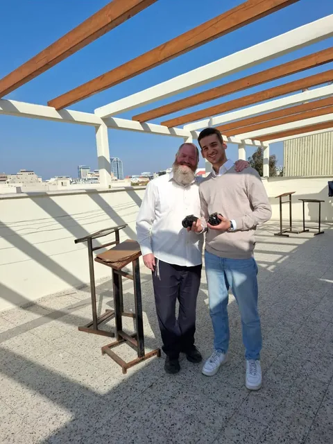 רגעים ממיזם קשר של תפילין